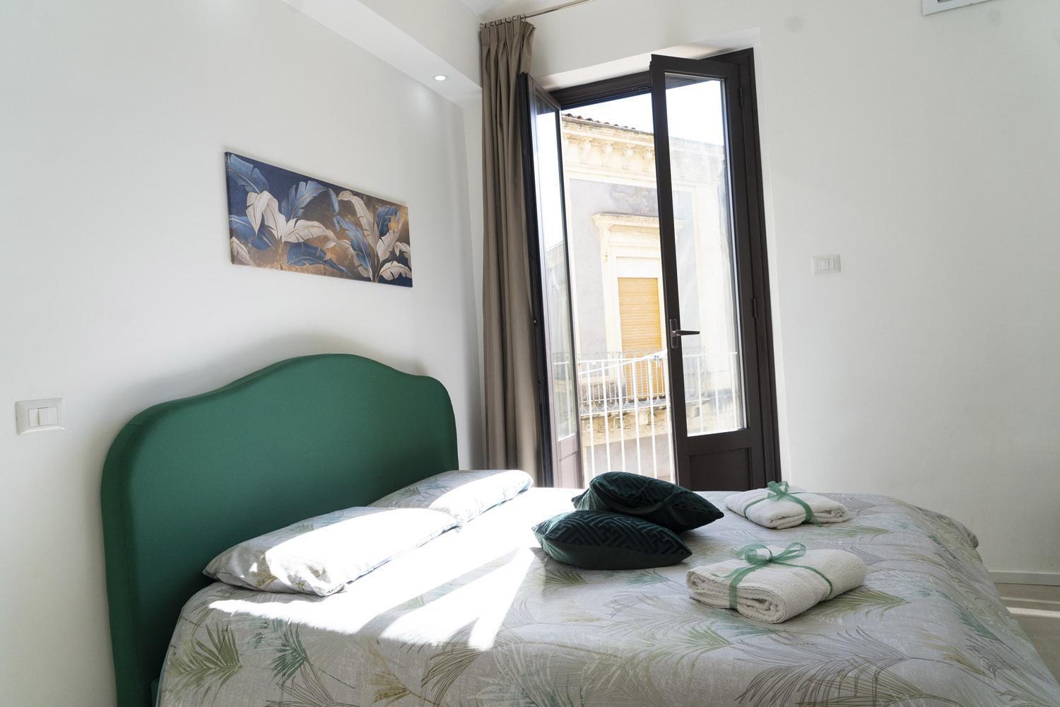 Martiry Suite Apartment Aeroporto di Catania Fontana Rossa Esterno foto