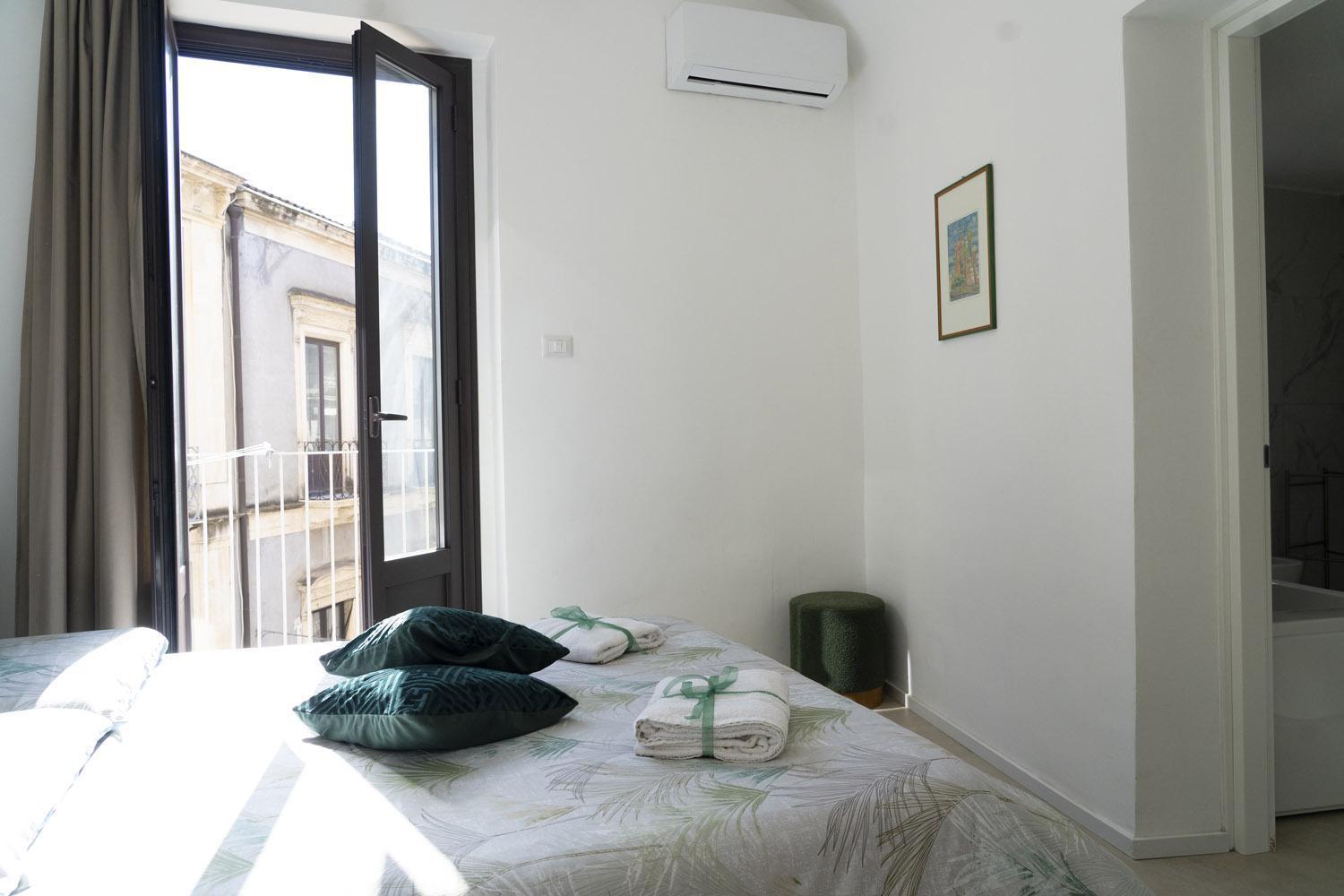 Martiry Suite Apartment Aeroporto di Catania Fontana Rossa Esterno foto